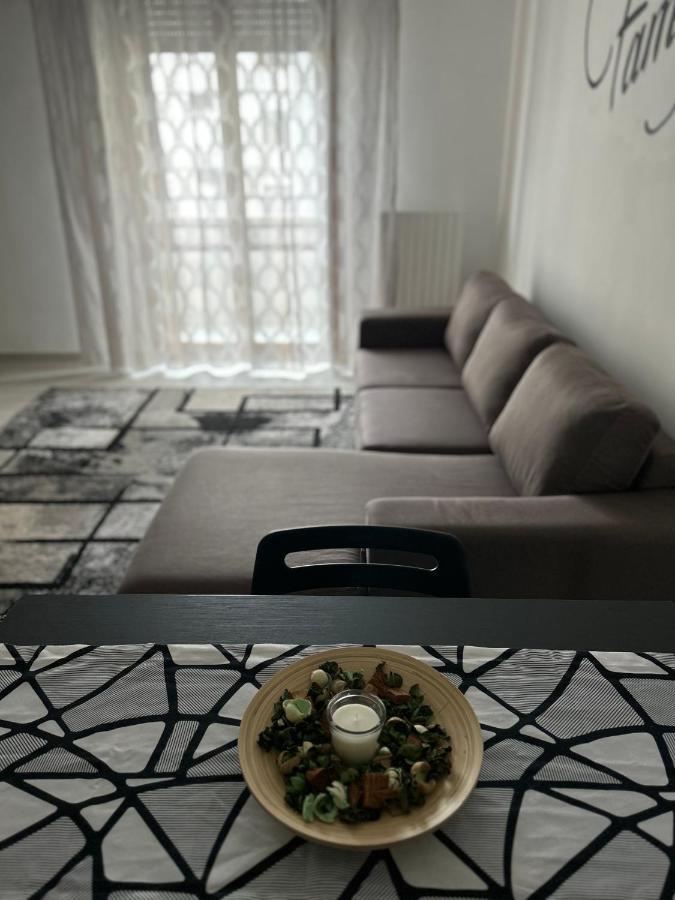 La Dimora Di Enea Apartment Brindisi Bagian luar foto