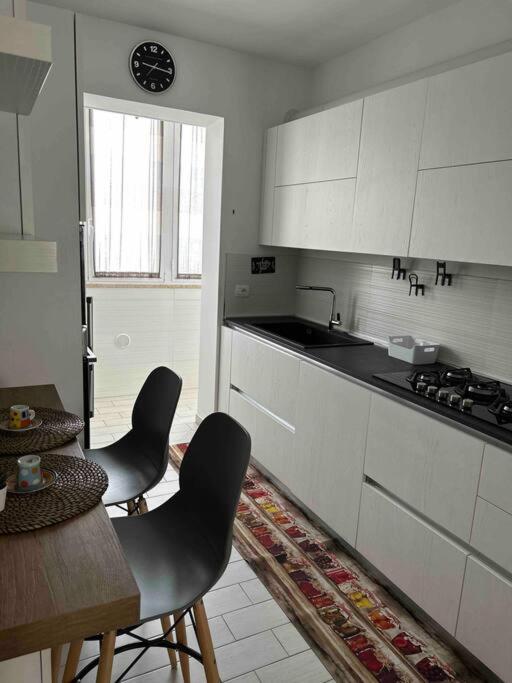 La Dimora Di Enea Apartment Brindisi Bagian luar foto