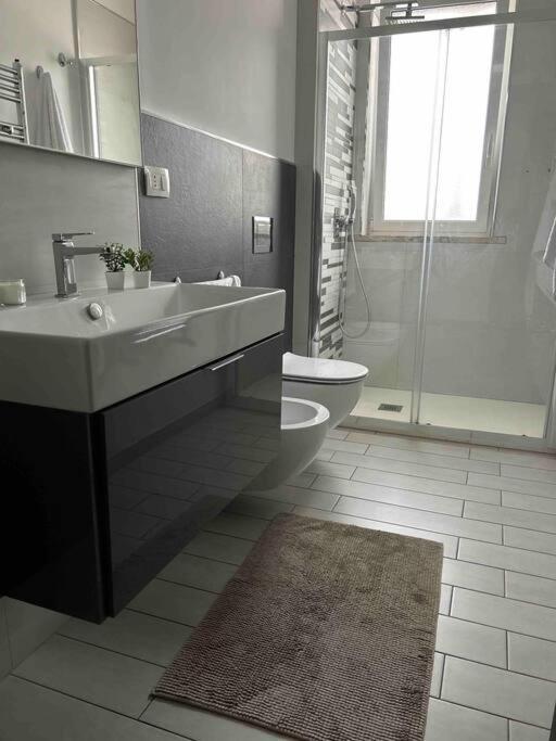 La Dimora Di Enea Apartment Brindisi Bagian luar foto