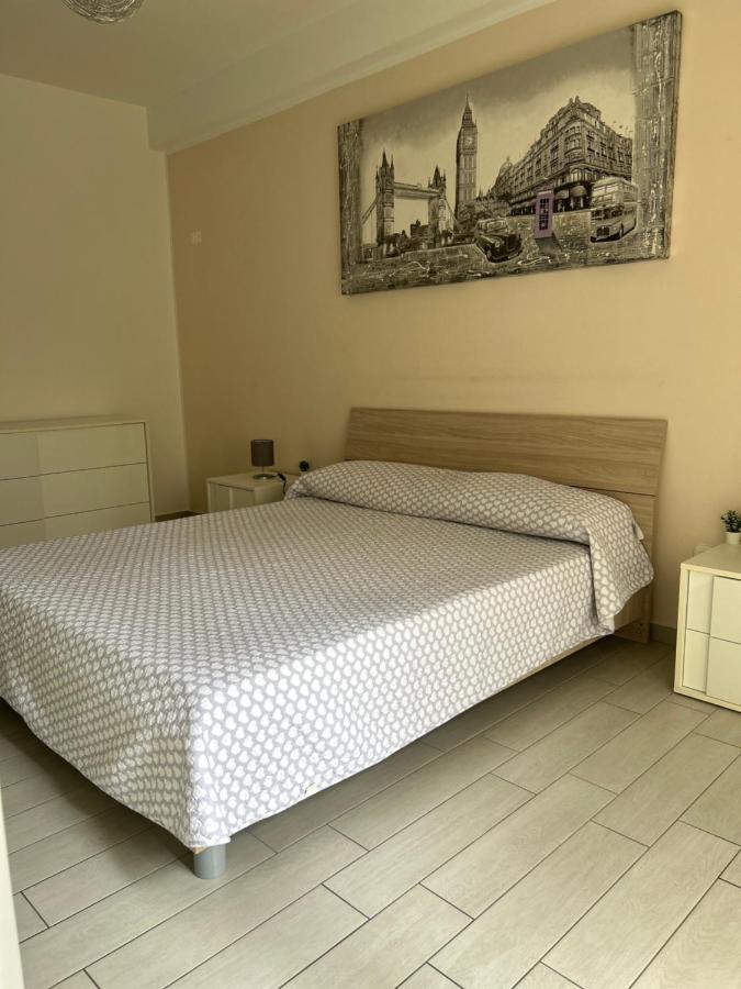 La Dimora Di Enea Apartment Brindisi Bagian luar foto