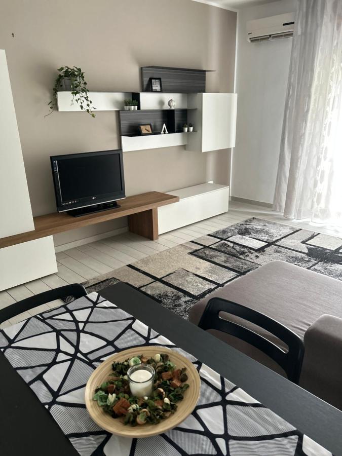 La Dimora Di Enea Apartment Brindisi Bagian luar foto
